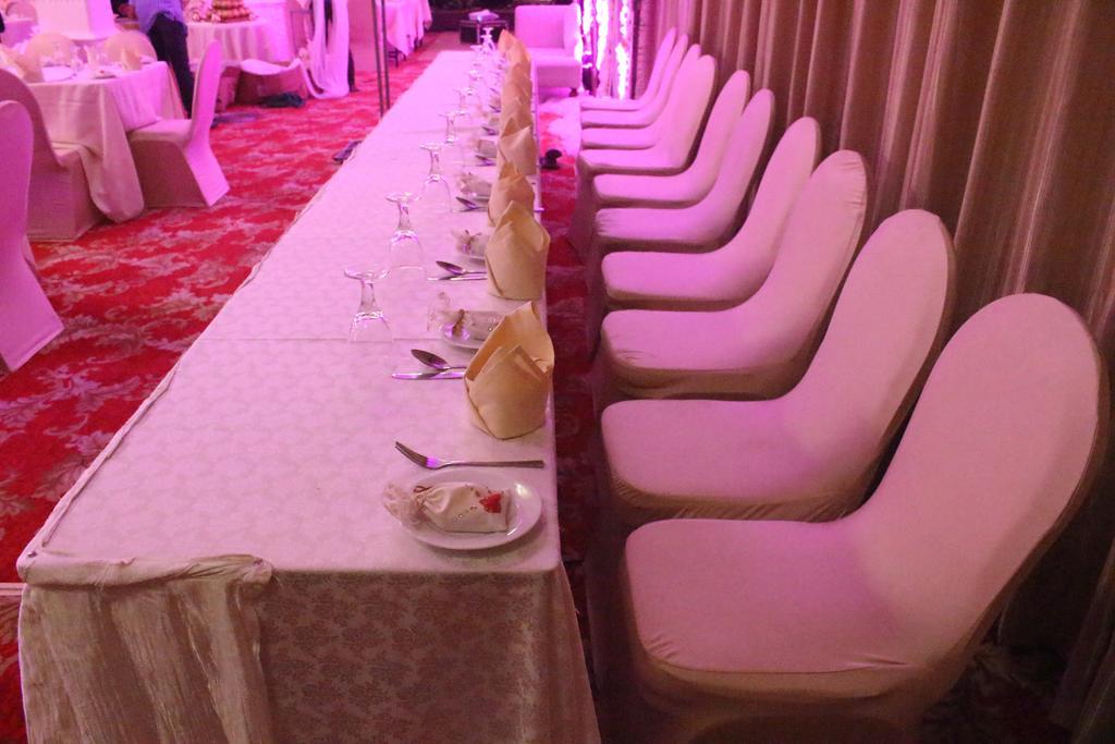 פנאדורה Navro Beach Resort מראה חיצוני תמונה