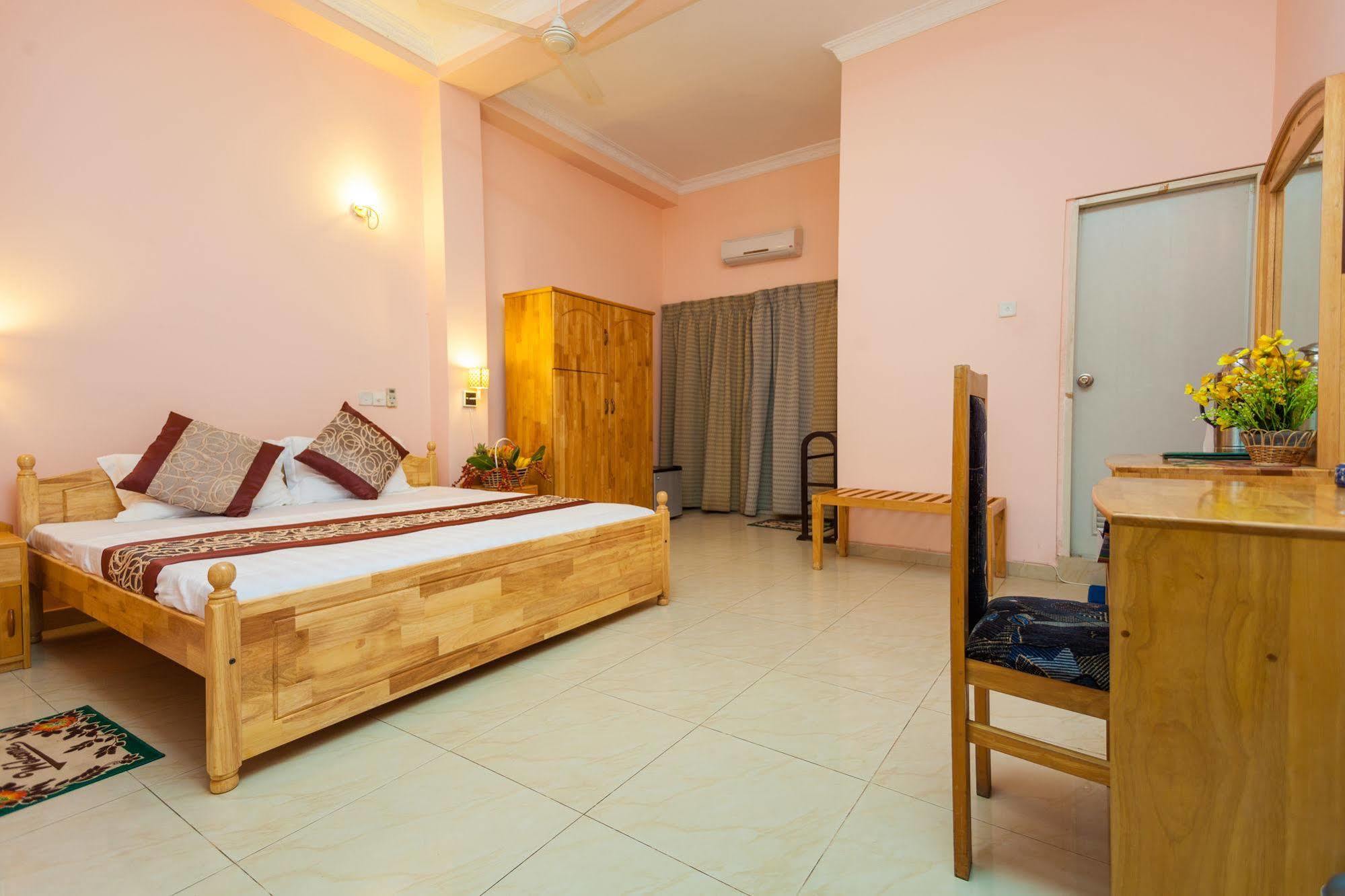 פנאדורה Navro Beach Resort מראה חיצוני תמונה